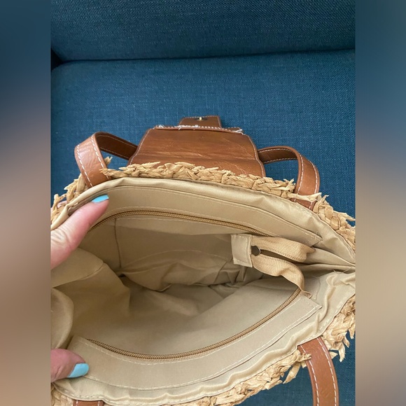 NWOT, Summer Halfmoon Raffia Straw Shoulder Crossbody Handbag Vegan Leather - Picture 5 of 11